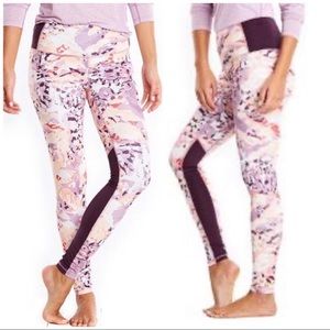 Lucy Activewear OM Printed Leggings